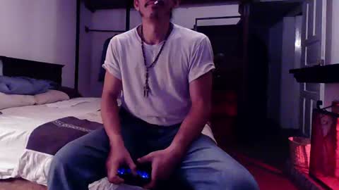 Snapshot of badhombremx chatting on July 2026 10:07:02 AM Mexican livin Off the Wall online show from July 2026 10:07:02 AM
