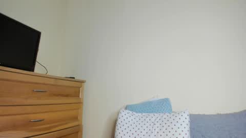 Snapshot of badmodel_ chatting on February 2025 01:59:01 PM Name online show from February 2025 01:59:01 PM