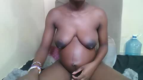 bads_girles online show from April 2026 02:04:02 PM