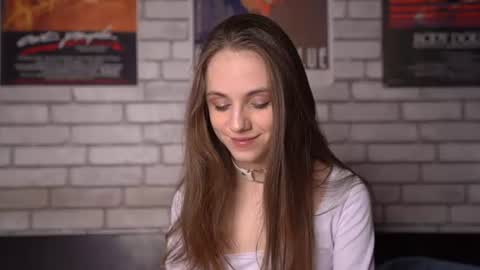 Molly  links in bio online show from July 2026 07:49:02 PM