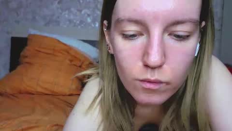 holly online show from December 2025 03:39:01 PM