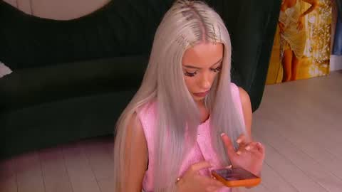 Snapshot of bailey_rush chatting on June 2026 05:44:02 PM bailey_rush online show from June 2026 05:44:02 PM