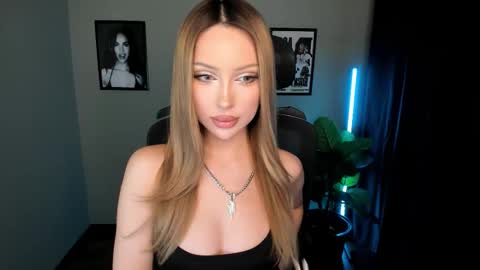 Baklajan online show from November 2025 04:17:02 PM