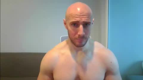 Snapshot of baldyboyy chatting on January 2025 03:07:01 AM baldyboyy online show from January 2025 03:07:01 AM