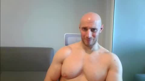 Snapshot of baldyboyy chatting on February 2025 06:37:01 AM baldyboyy online show from February 2025 06:37:01 AM