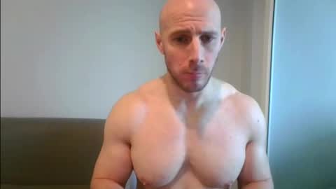 Snapshot of baldyboyy chatting on February 2025 07:35:01 AM baldyboyy online show from February 2025 07:35:01 AM