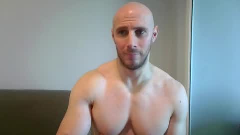 Snapshot of baldyboyy chatting on March 2025 04:07:02 AM baldyboyy online show from March 2025 04:07:02 AM