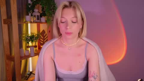 Snapshot of balerinacappuccino_ chatting on May 2026 12:12:01 PM Elly online show from May 2026 12:12:01 PM