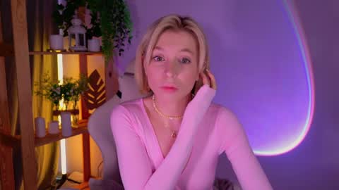Snapshot of balerinacappuccino_ chatting on May 2026 11:04:02 AM Elly online show from May 2026 11:04:02 AM