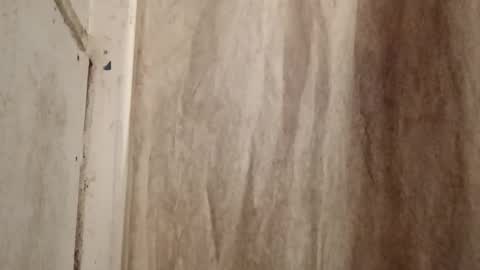 ballshanginglowaf online show from November 2025 01:26:02 PM