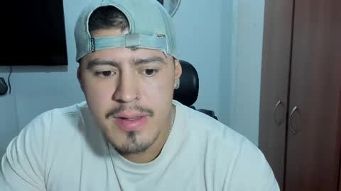 Andres -  online show from April 2026 10:43:01 AM