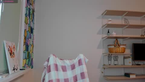 Kira online show from September 2025 03:14:01 PM