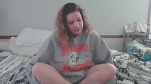 Snapshot of bambi_ambi chatting on December 2024 08:43:01 PM Bambi online show from December 2024 08:43:01 PM