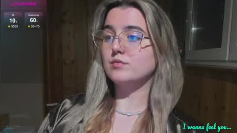  Ann  help me to get 50 thumb-up online show from January 2025 12:01:01 PM