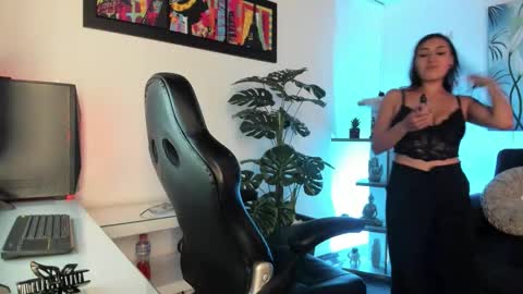 Gabi  online show from October 2025 07:20:01 PM