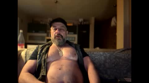 Snapshot of barba71 chatting on January 2025 11:03:01 AM Military man 69 online show from January 2025 11:03:01 AM