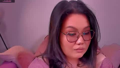 Barbie Kim online show from October 2025 06:58:02 PM