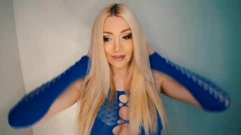 Barbi Bentley online show from October 2025 07:42:02 AM