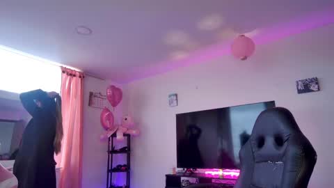 sexy Barbie online show from May 2026 01:08:02 PM