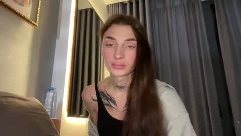 Snapshot of barbie_bi chatting on December 2024 11:02:01 AM My name is Molly. Please say hello I like talking to you. If you have any wishes or obscene desires please use the tip menu online show from December 2024 11:02:01 AM