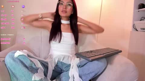 Snapshot of barbie_brunette3 chatting on February 2026 05:17:01 AM independet model online show from February 2026 05:17:01 AM