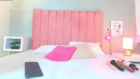 Snapshot of barbie_lorens chatting on April 2026 11:48:01 AM Barbie lorens online show from April 2026 11:48:01 AM