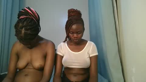 queen online show from November 2025 06:52:01 PM