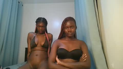 queen online show from December 2025 11:00:02 PM