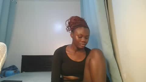 queen online show from December 2025 07:08:02 PM