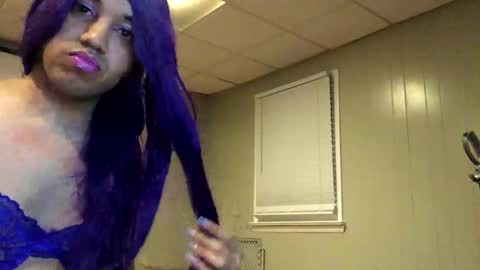 Snapshot of barbiegutzfan3 chatting on September 2025 02:13:02 AM Tsbaby301 online show from September 2025 02:13:02 AM