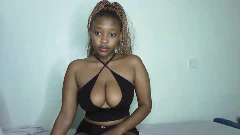 Mel online show from October 2025 05:08:01 AM