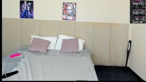 Snapshot of barbiemuscle1 chatting on December 2024 06:04:02 AM Barbie online show from December 2024 06:04:02 AM