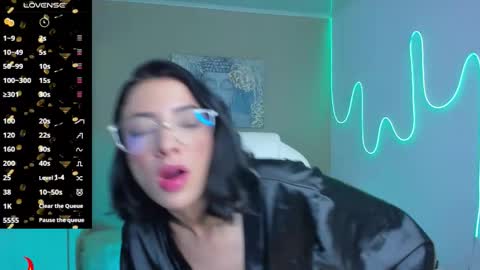 Barbie Scot online show from October 2025 06:08:01 PM