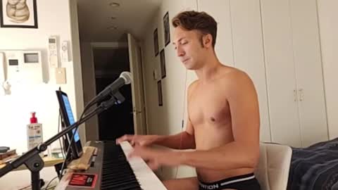 Snapshot of barebritpianist chatting on October 2025 08:34:02 AM BareBritPianist online show from October 2025 08:34:02 AM