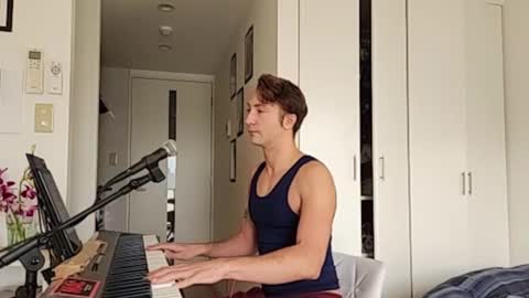 Snapshot of barebritpianist chatting on November 2025 06:34:01 AM BareBritPianist online show from November 2025 06:34:01 AM