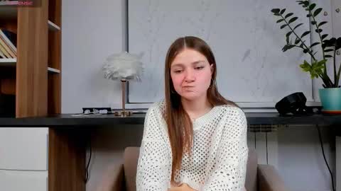 Elise online show from December 2025 01:22:02 AM