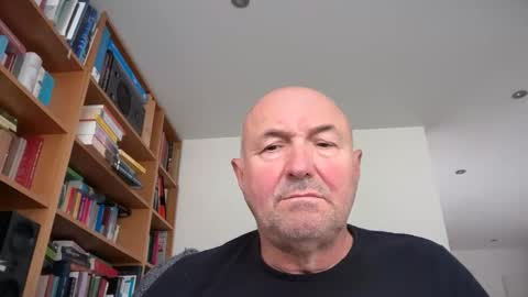 Snapshot of bartvel chatting on April 2026 12:36:01 PM bartvel online show from April 2026 12:36:01 PM