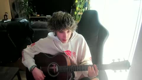 Snapshot of bashful4200 chatting on February 2026 07:09:02 PM ryan online show from February 2026 07:09:02 PM