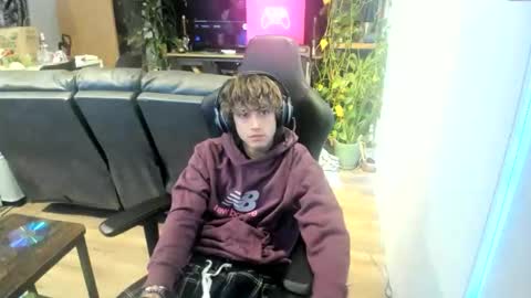 Snapshot of bashful4200 chatting on February 2026 12:19:02 AM ryan online show from February 2026 12:19:02 AM