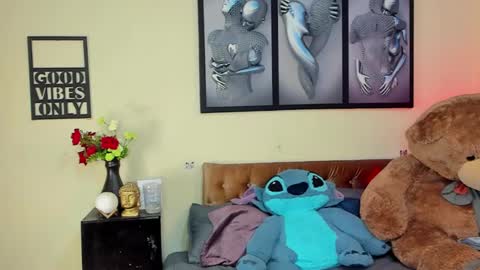 bastian_jones1 online show from February 2025 06:50:02 AM