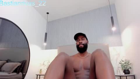 Snapshot of bastianrivas chatting on October 2025 12:04:02 PM Bastian. online show from October 2025 12:04:02 PM