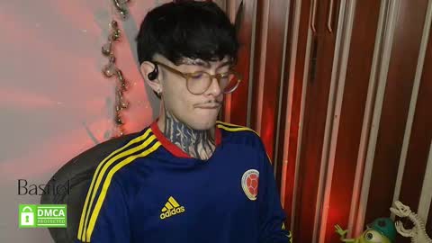 Bastiel online show from November 2025 02:21:01 AM