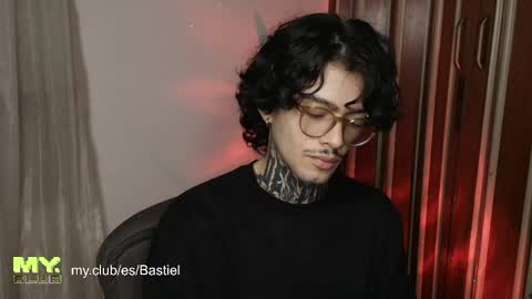 Snapshot of bastiel_ chatting on May 2026 03:46:02 AM Bastiel online show from May 2026 03:46:02 AM