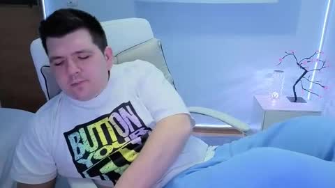 Snapshot of basystem8 chatting on February 2026 04:07:01 AM BASY online show from February 2026 04:07:01 AM