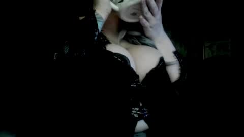 Snapshot of batstarial chatting on December 2025 11:43:02 PM Audrey online show from December 2025 11:43:02 PM