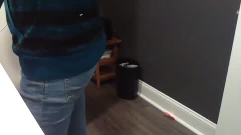 Snapshot of battlewolfxx chatting on February 2025 04:17:02 AM battlewolfxx online show from February 2025 04:17:02 AM