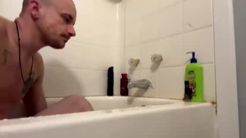 Snapshot of battlewolfxx chatting on January 2026 08:07:01 AM battlewolfxx online show from January 2026 08:07:01 AM