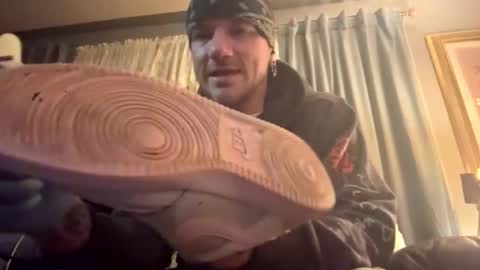 Snapshot of battlewolfxx chatting on March 2026 08:08:02 AM battlewolfxx online show from March 2026 08:08:02 AM