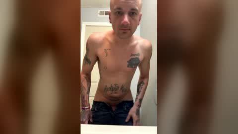 Snapshot of battlewolfxx chatting on April 2026 08:10:01 AM battlewolfxx online show from April 2026 08:10:01 AM