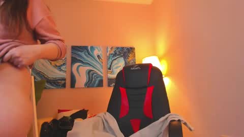 battymoll online show from March 2025 03:40:01 PM